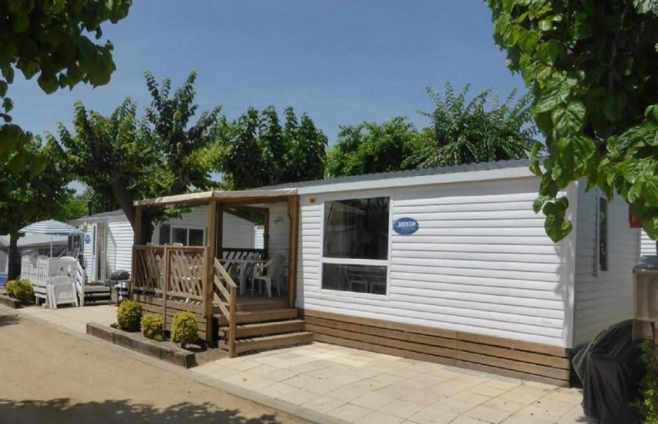 Castell Montgri - Mobile Homes By Lifestyle Holidays レスタルティット エクステリア 写真