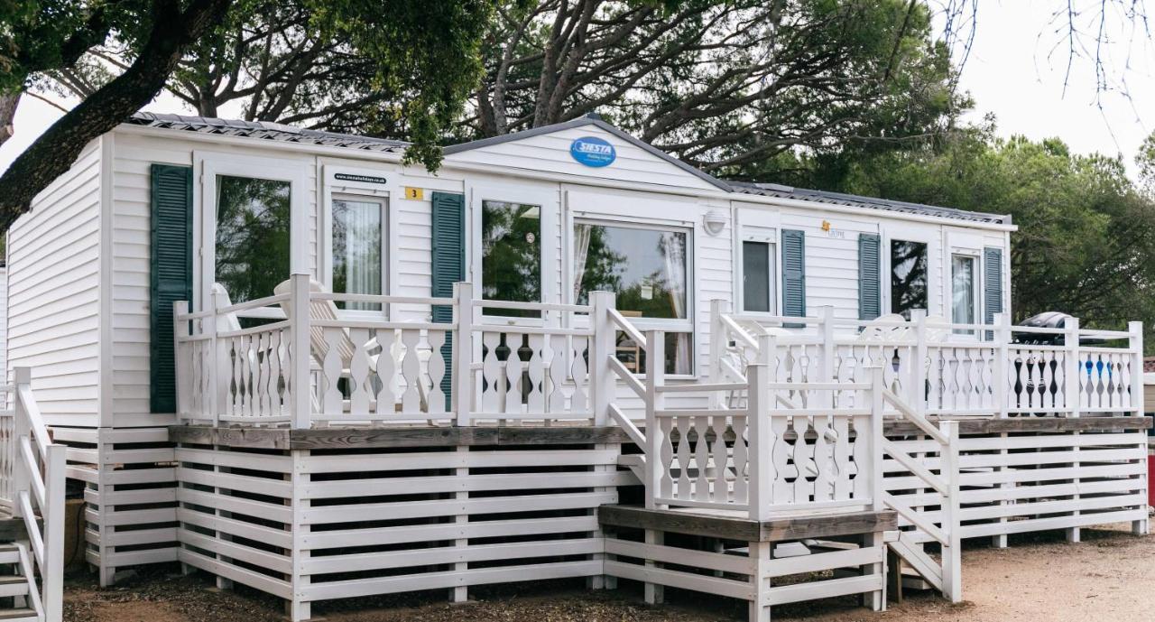 Castell Montgri - Mobile Homes By Lifestyle Holidays レスタルティット エクステリア 写真