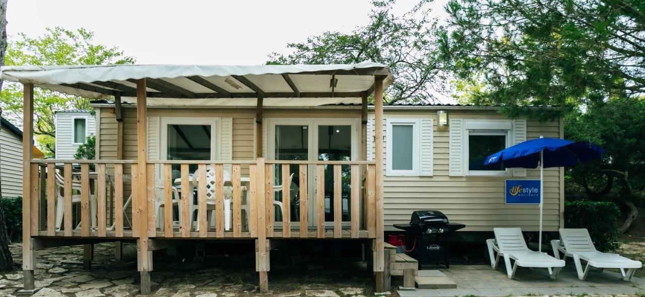 Castell Montgri - Mobile Homes By Lifestyle Holidays レスタルティット エクステリア 写真